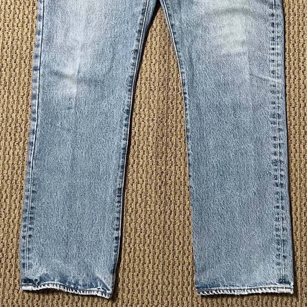 Levi's 501 Original Fit  Jeans Medium‎ Wash Button Fly